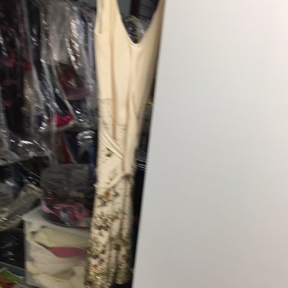 Escada cream dress with sequin embroidery - Picture 6 of 7
